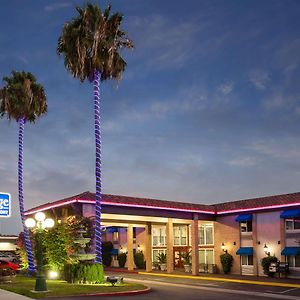 Travelodge By Wyndham Orange County Airport/ Costa Mesa